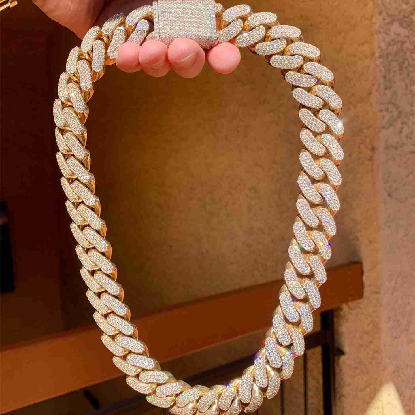 Moissanite Cuban Link Chain Iced Out - 600g, 두께 23mm, 고급 마이애미 GRA