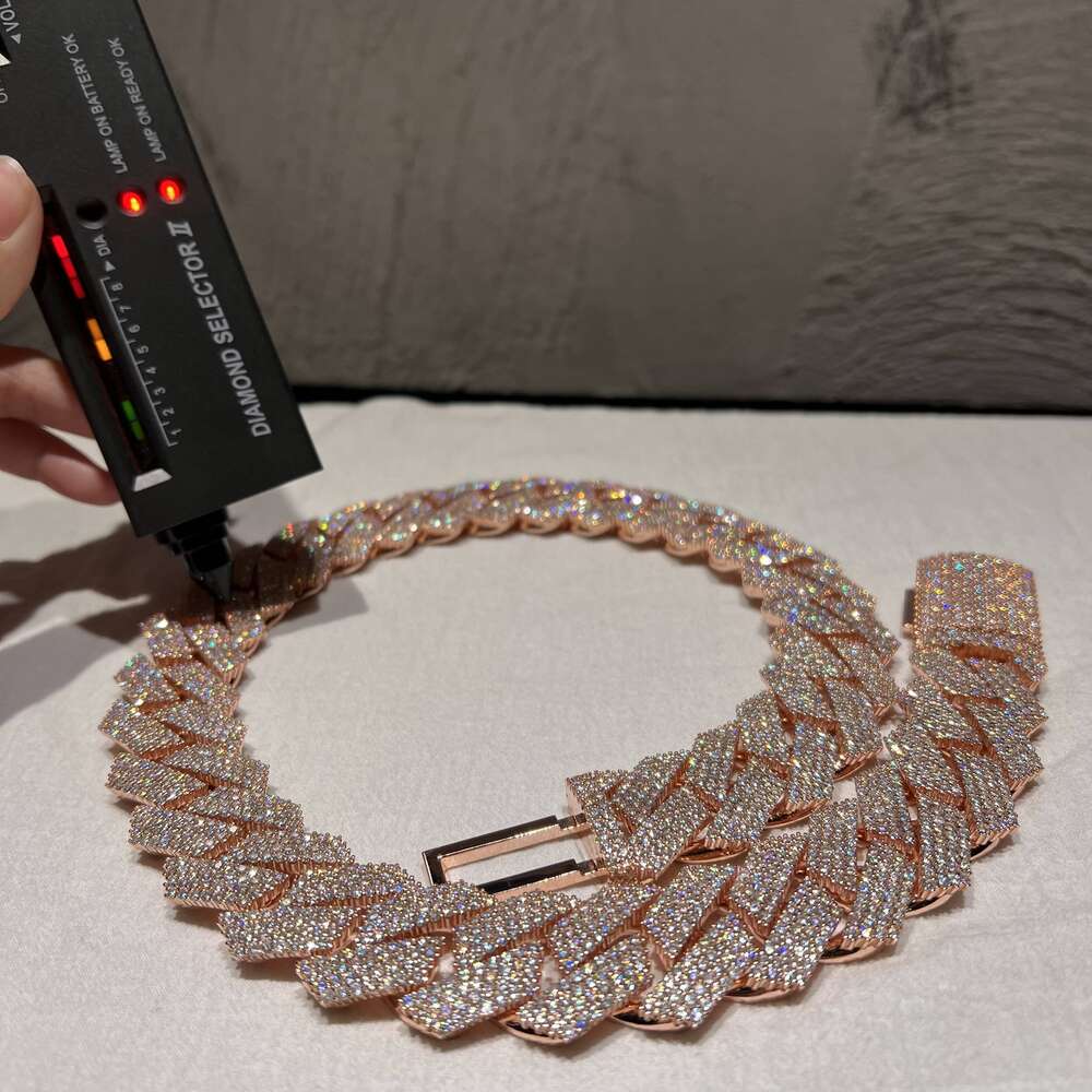 럭셔리 힙합 럭셔리 마이애미 쿠반 체인 22mm 폭 3 - Moissanite Cuban Link Chain Iced Out 리뷰 및 가격
