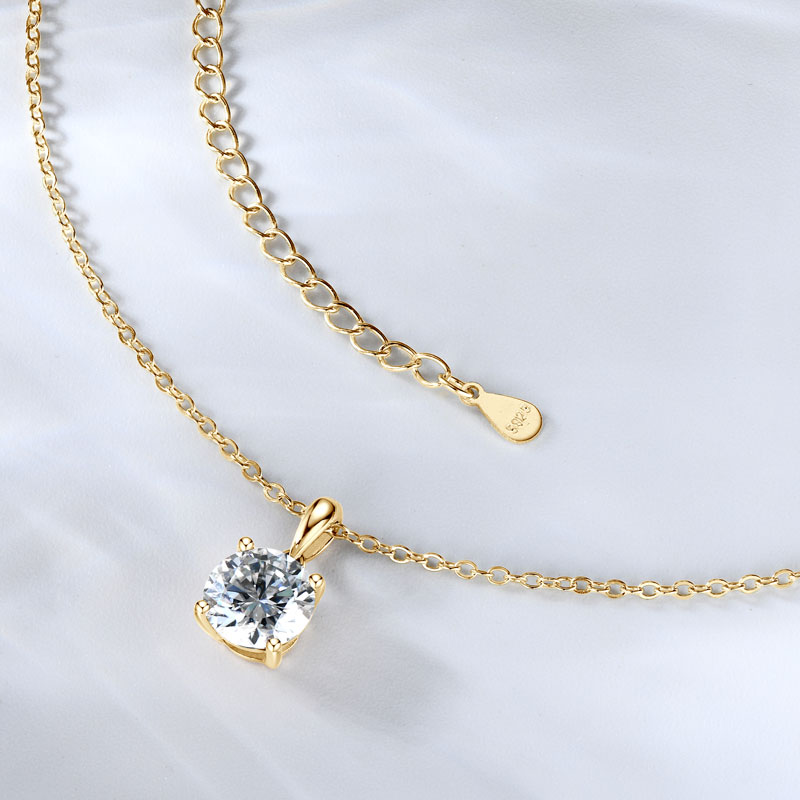IOGOU 14K 솔리드 골드 목걸이 여성을위한 8mm - Moissanite Pendant Necklace Solitaire 리뷰 및 가격