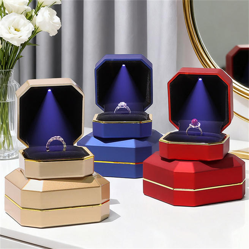 1PC LED 쥬얼리 반지 상자 고급 벨벳 고무 목걸이 - Velvet Ring Box Led Light Proposal 리뷰 및 가격
