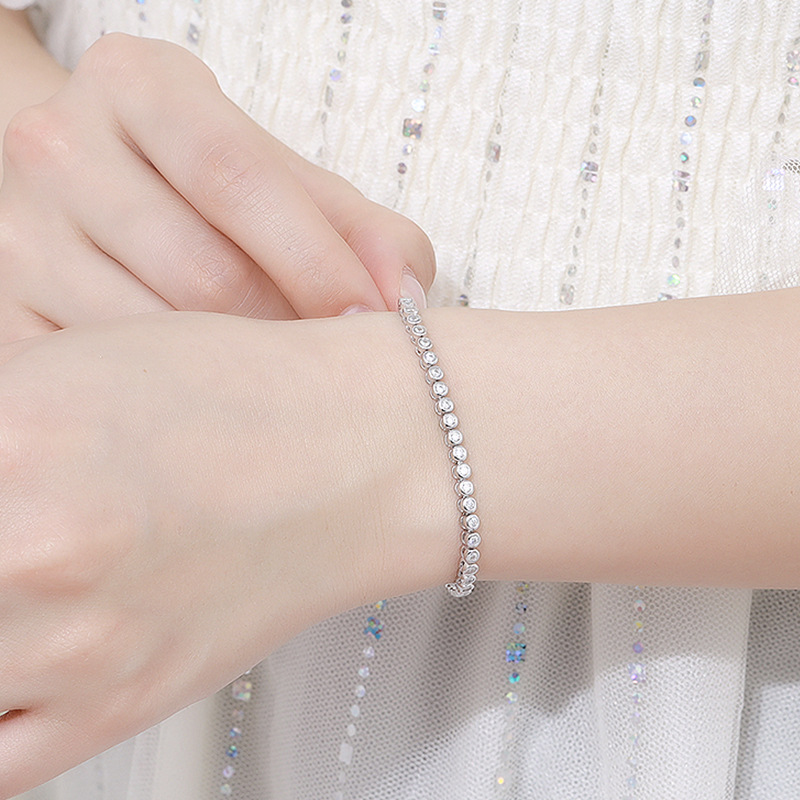 EUREKA 2mm Moissanite 테니스 팔찌 S - Moissanite Tennis Bracelet 925 Sterling 리뷰 및 가격