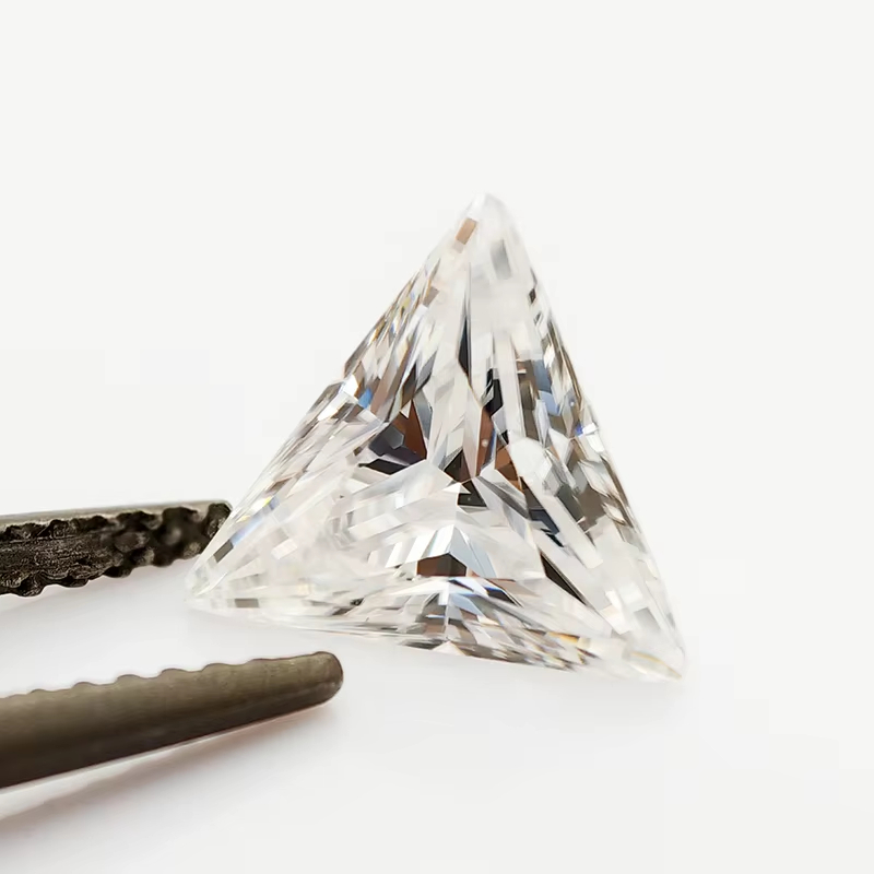 새로운 화이트 삼각형 컷 모이사나이트 루즈 스톤 0.3 - Gra Certificate Loose Moissanite Stone 리뷰 및 가격